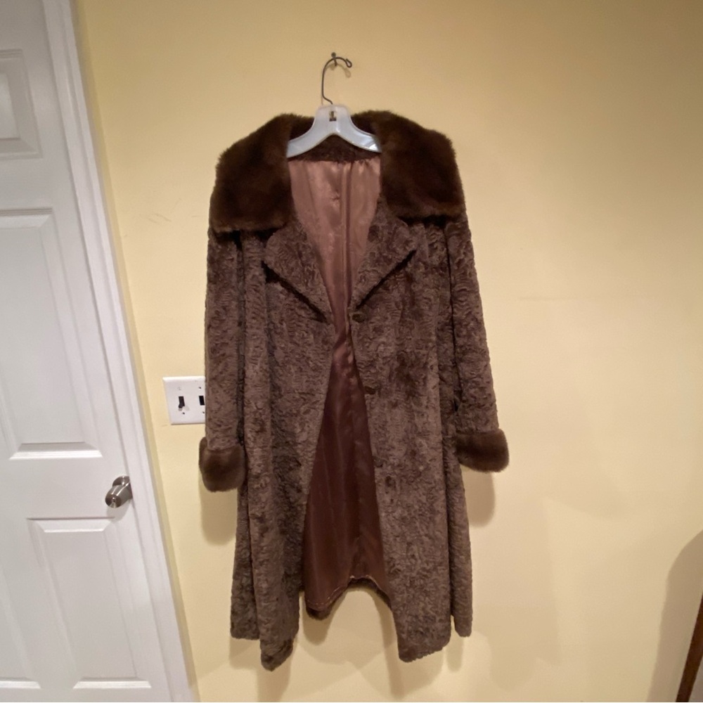 Vintage 60s 70s Original Sportowne Faux Fur Brown Carpet Coat Repaired Size 10
